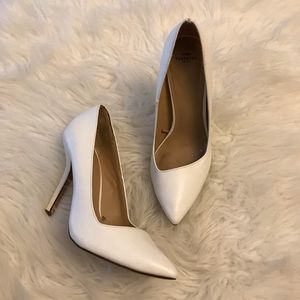 Zara White Asymmetrical Pump 38 7.5